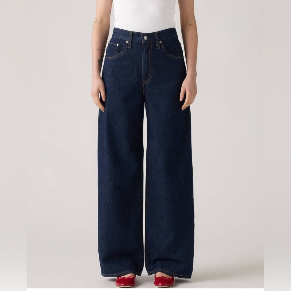 Levi’s Cinch Baggy Women's Jeans - NWT - Size 26 - Dark Wash